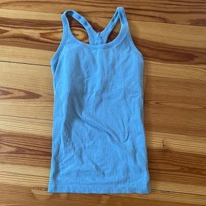LULULEMON TANK SIZE 4